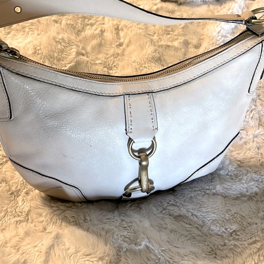 Coach GUC Vintage Leather Shoulder Bag